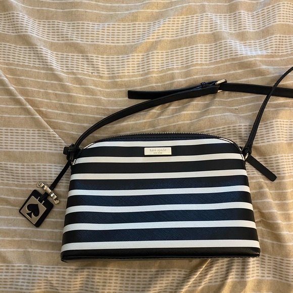 Kate Spade crossbody - Picture 1 of 4